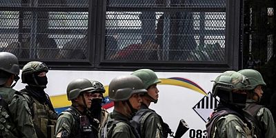 Venezuela: 11 bin polis, çetelerin yönettiği içinde havuz ve gece kulübü bulunan cezaevine girdi